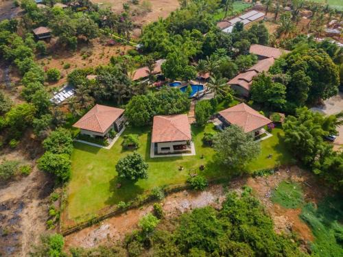 Valane Hotel | Experience Tranquility at Malhar Machi Mountain Resorts
