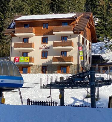 Jasna Apartment | Delightful Maliarik Deluxe Apartment – Rated 9.9/10 & Family-Friendly