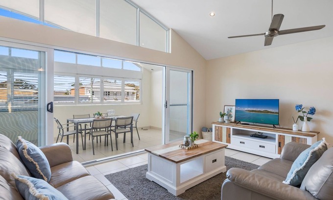 Evans Head Apartment | Relaxing Malibu Apartments with Ocean View & Pool Access
