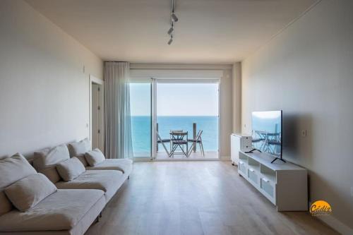 Old Town Apartment | Experience Malibu by Cadiz Time: Pet & Child Friendly Stay