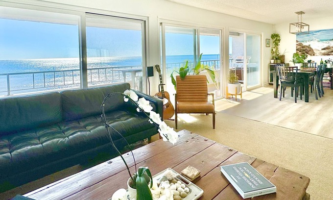 Pacific Palisades Condo | Malibu Oasis: Oceanside Retreat with Spa & Pet-Friendly Perks