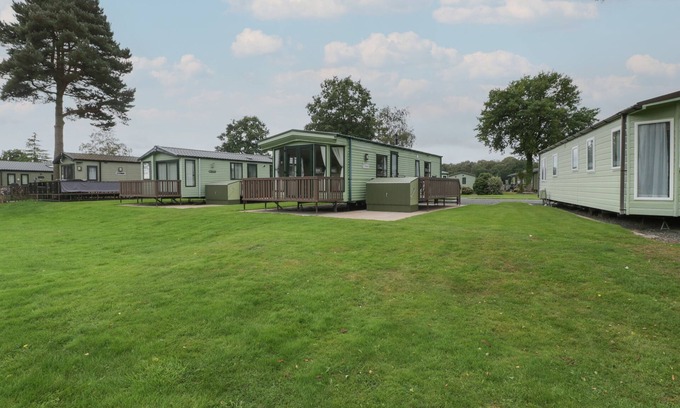Aymestrey Cottage | Pet-Friendly Mallard with Inviting Garden in Shobdon