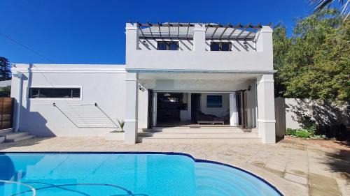 Malmesbury Apartment | Malmesbury Self-Catering: Family-Friendly with Pool Access