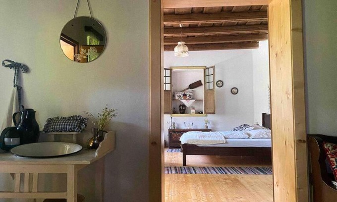 Laslea House | Discover Malmkroger Haus 73: Family-Friendly with Kitchen