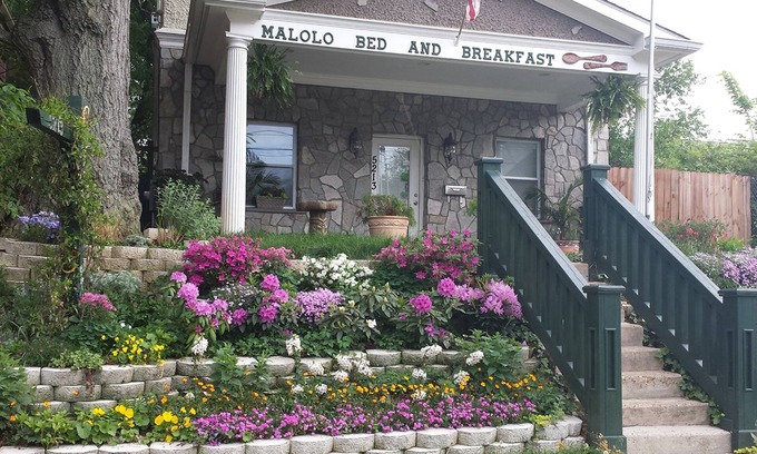 Washington Bed & Breakfast | Exceptional Malolo Bed and Breakfast with Spa & Breakfast