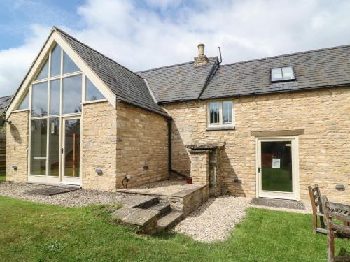 Carterton House | Experience Elegance at Malt Barn - Pet and Child Friendly
