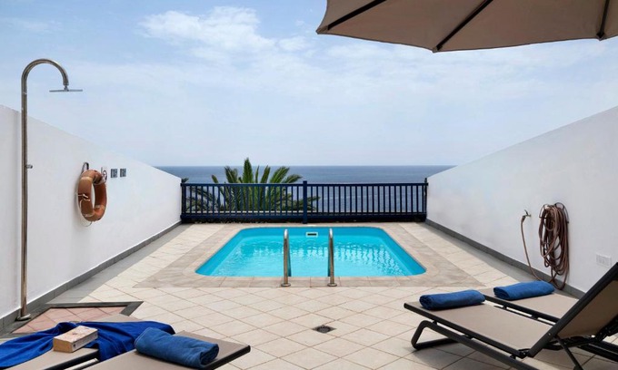 Puerto Calero Villa | Malvasia 22: Oceanfront Bliss with a 9.6 Guest Rating