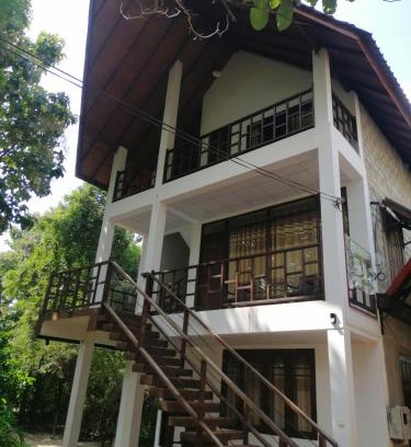 Anuradhapura House | Family-Friendly Retreat at Malwathu Oya Forest Garden