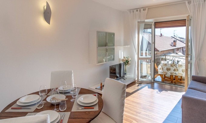 Intra Apartment | Discover Comfort at Mameli Palace with Spa and Breakfast