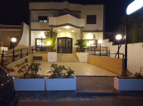Borgagne Bed & Breakfast | Budget-Friendly Stay at Mamma Assunta with Family Amenities