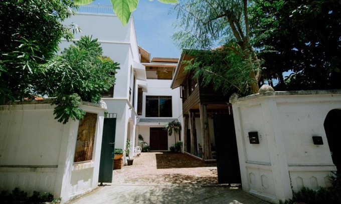 Old City Villa | Elegant Mammoth Art Studio Pool Villa in Historic City Center