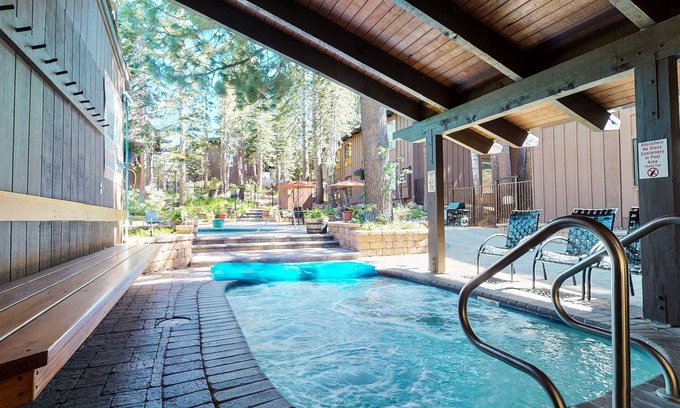 Mammoth Lakes Condo | Mammoth Estates 125 Chic Mountain condo, Private Washer Dryer, Walk to The Village, Gondola by RedAwning