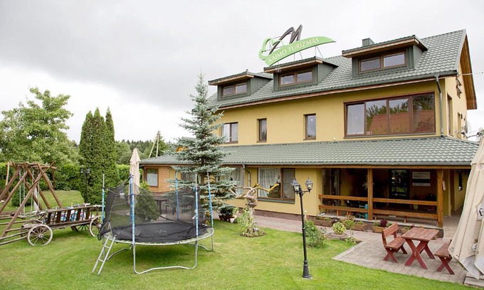 Avizieniai Hotel | Family-Friendly Stay at Mamos Virtuve with Breakfast & Hot Tub