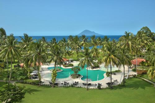 Pineleng Hotel | Relax at Manado Tateli Resort with Private Beach & Spa