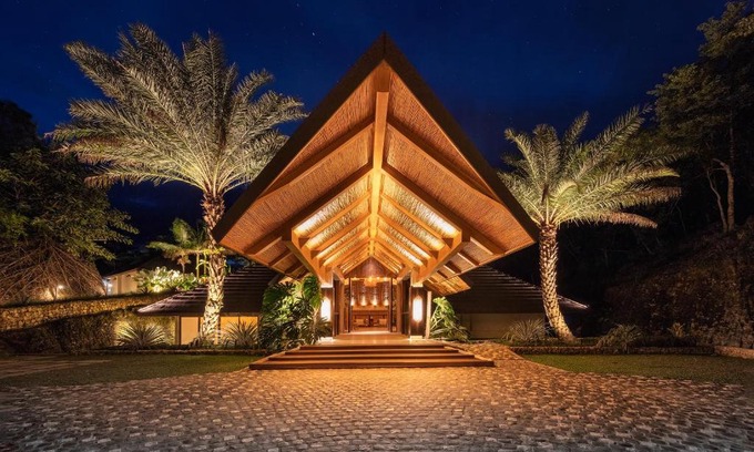 Sipalay Resort | Manami Resort: Guest Rated 10/10 with Pool & Breakfast