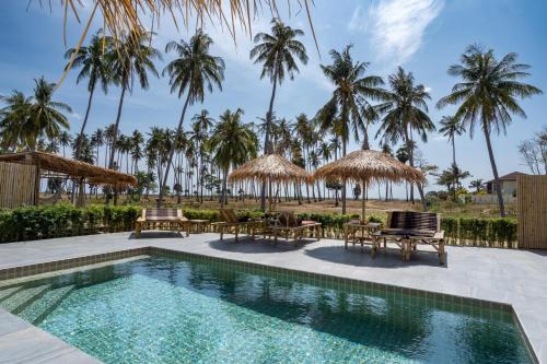 Ko Lanta Villa | Seaside Serenity at Manao Seaview Pool Villa - Steps to Beach