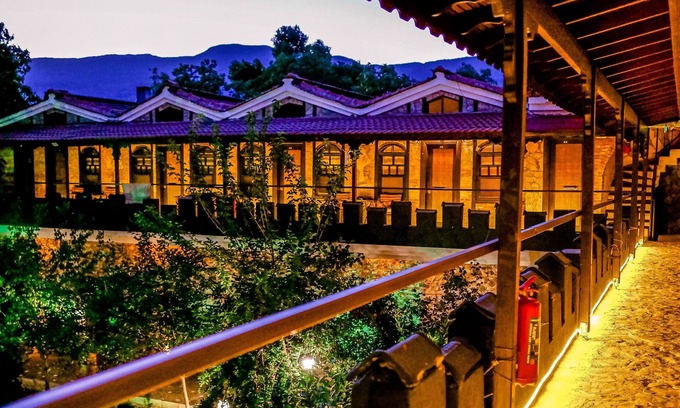 Edremit Hotel | Relax at Manastırhan Otel Kazdağları - Pet Friendly Retreat