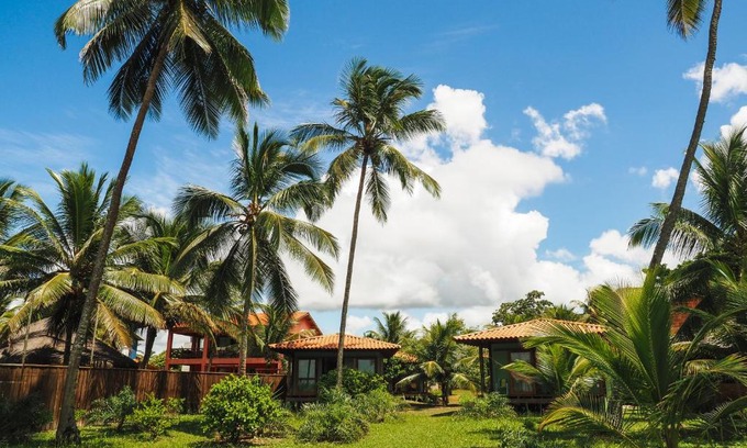 Serra Grande House | Oceanfront Retreat: Manawa Bangalôs with Perfect 10/10 Rating