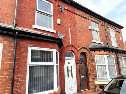 Rusholme House | ManchesterCity 2Bed House Kingbed Wifi breakfast