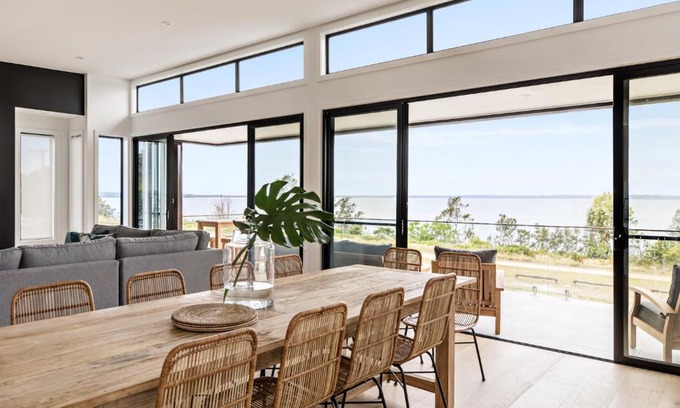 Callala Bay House | Beachfront Retreat: Mandala Beach House in Jervis Bay