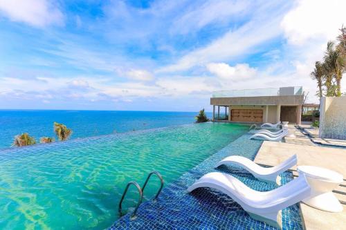 Suoi Nuoc Beach Apartment | Relax at Apec Mandala Mũi Né Condotel with Ocean Views