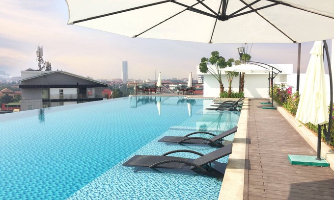 Bac Ninh Apartment | Prime Mandala Hotel and Spa: 4-Star Oasis with Pool & Spa