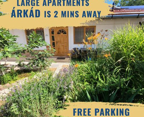 Szeged Apartment | Family-Friendly Stay at Mandula Apartman - Rated 9.4/10