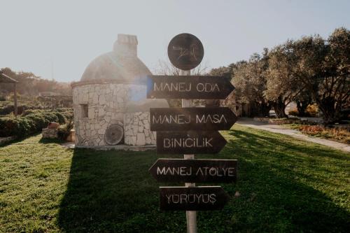 Urla Hotel | Discover MANEJ URLA: Pet-Friendly & Family-Oriented Stay