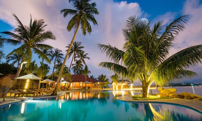 Ham Ninh Hotel | Relax at Mango Beach Resort with Ocean Views and Pool