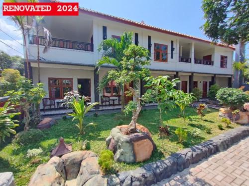 Pangandaran Hotel | Oceanfront Mango Guesthouse: Family-Friendly Retreat
