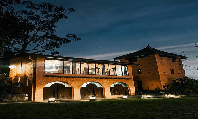Yercaud Hotel | Inviting Stay at Mango Hill Yercaud with Pool & Spa