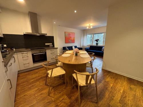 Rheydt Apartment | Mango Living I Harmony I modern I 3 Schlafzimmer I 93 qm I 8 Personen