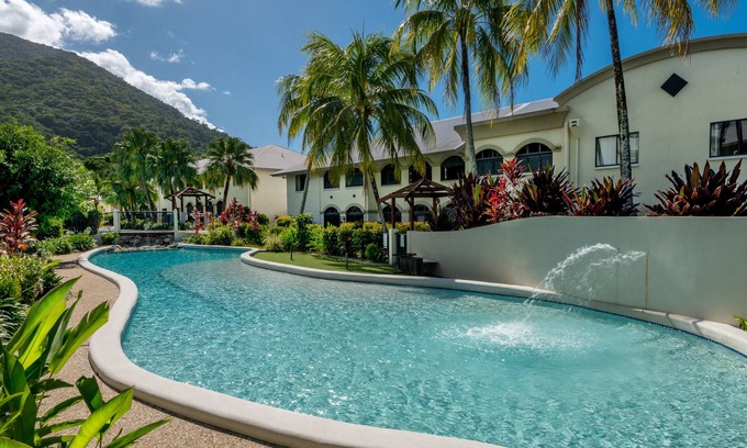 Palm Cove Apartment | Cozy Ground Floor Room at Mango Lagoon with Ocean View
