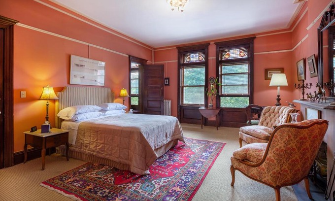 Central Park North House | Top-Rated Manhattan Guest Suites for Unforgettable Stays
