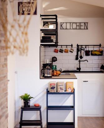 Vasto Apartment | Discover Family-Friendly Comfort at Manhattan House
