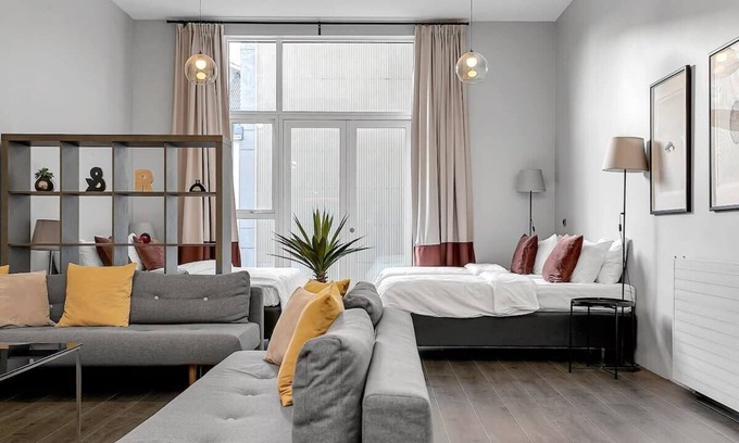 Downtown Apartment | Family-Friendly Mani Apartments for Memorable Getaways