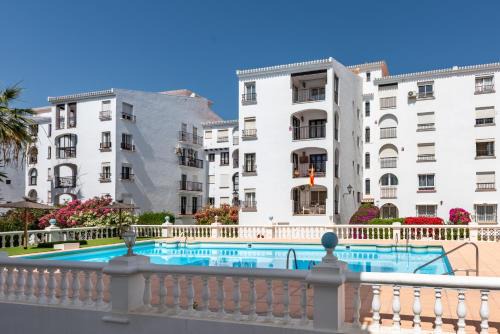 San Luis de Sabinillas Apartment | Discover Manilva Home: Family-Friendly Retreat with Pool