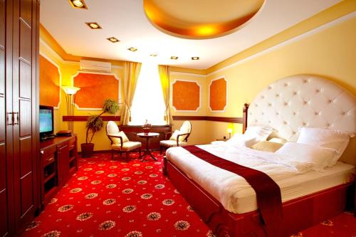 Slavija Hotel | Family-Friendly Stay at Manjež Centar with Breakfast Included