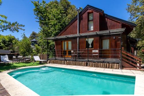 San Martin de los Andes Apartment | Cozy Manke Apart & Suites with Oceanfront Views and Spa