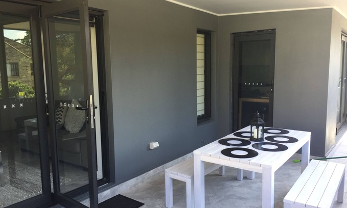 Manly House | Immaculate Manly 3 Bedroom Home with Oceanfront Views