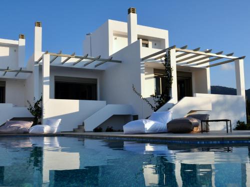 Monastiraki House | Experience Manna Gea: 4-Star Oceanfront Paradise