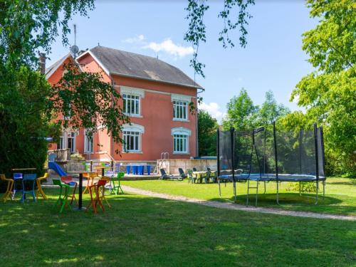 Montier-en-Der House | Discover Manoir 19e: Heated Pool & Scenic Park near Lake