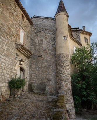 Les Vans House | Manoir de Champvert: Pet-Friendly Getaway with Ocean Views