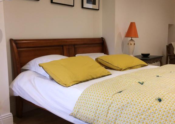 Saint-Aubin-du-Cormier House | Manoir de la Celinais: Pet-Friendly Retreat with 9/10 Rating