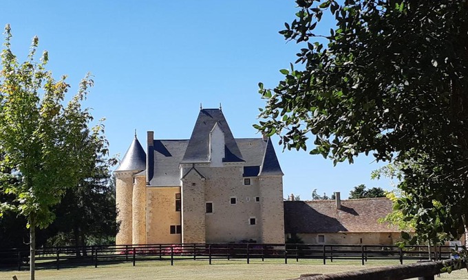 Roeze-sur-Sarthe House | Unforgettable Manoir de la Beunèche with Oceanfront Views