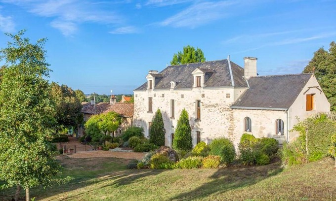 Concourson-sur-Layon Villa | Discover Manoir De Levesque: Poolside Retreat in Loire