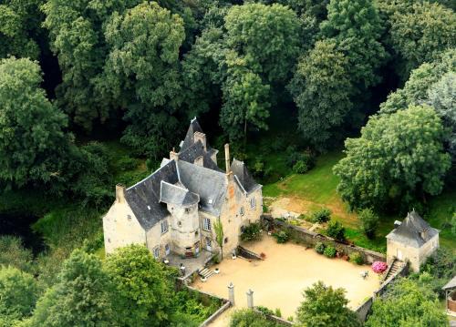 Laval House | Serene Getaway at Manoir de Rouessé with Pool Access