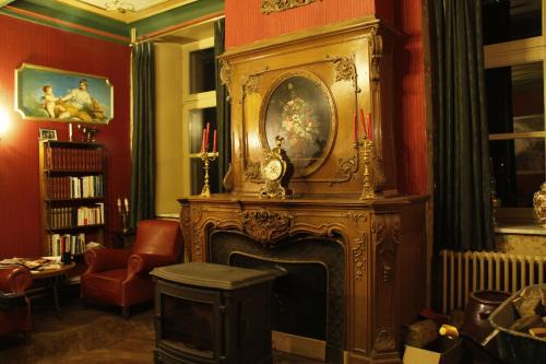 Mariembourg House | Discover Tromcourt: Family and Pet-Friendly Retreat
