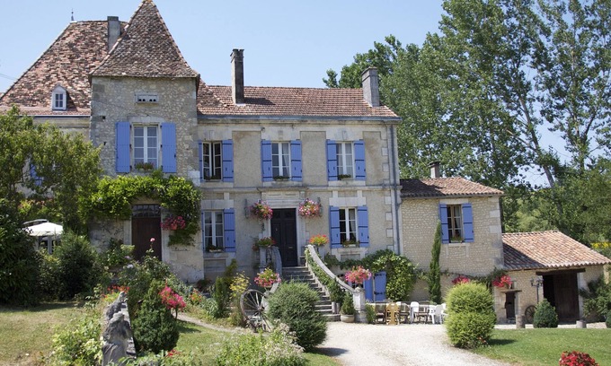 Montmoreau-Saint-Cybard House | Elegant Manoir La Breuille with Private Heated Pool Awaits