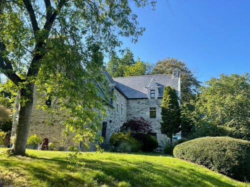 Minihy-Treguier Bed & Breakfast | Medieval Manor of the 15th Century - Guest Rated 9.5/10